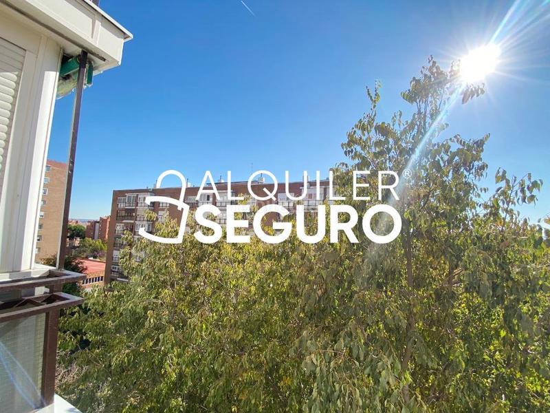 Foto 07efce29-e7be-4a66-88b3-1a96ba30610e. Lloguer pis amb calefacció a Santa Eugenia Madrid