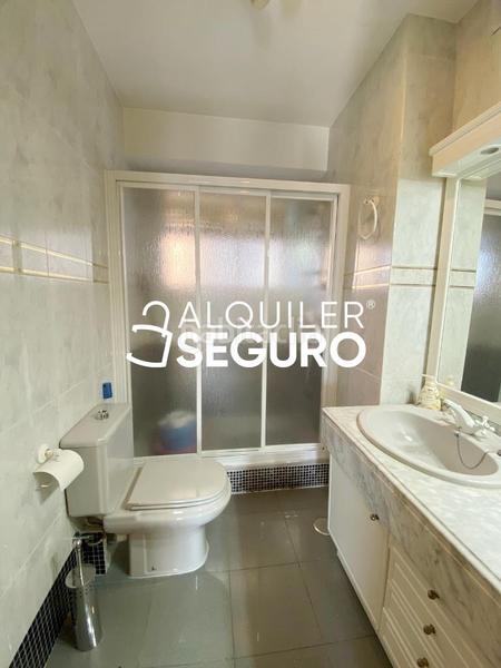 Foto c1f9f668-cba2-46a6-834a-605fbcd4eb60. Lloguer pis amb calefacció a Santa Eugenia Madrid