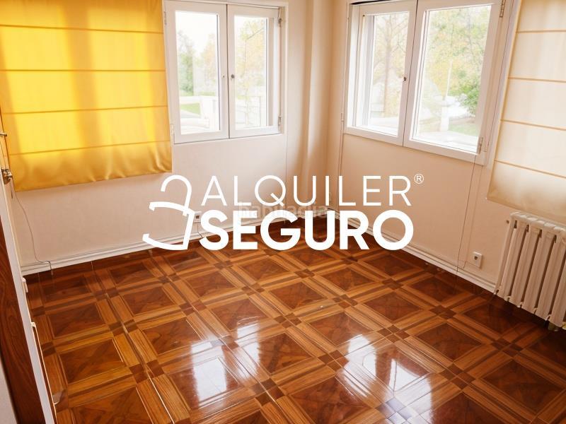 Foto a6b9b238-947e-4e52-9576-c27a3c7c20ee. Alquiler piso  c del puerto de maspalomas en Pilar Madrid