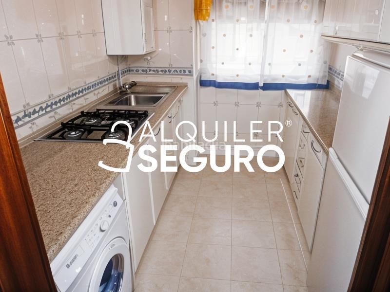 Foto cfde430e-e591-4340-9644-06669e8a5467. Alquiler piso  c del puerto de maspalomas en Pilar Madrid