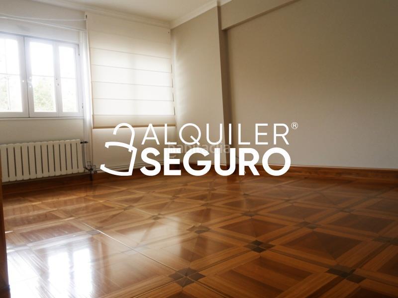 Foto 0eeee22e-f85c-45d3-8607-f058e6533f2f. Location appartement avec chauffage dans Pilar Madrid
