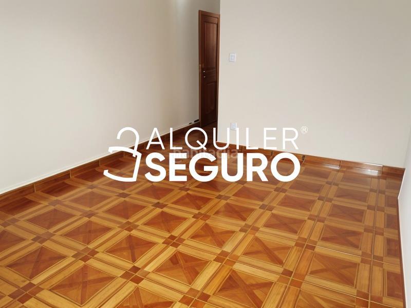 Foto 9144283e-5085-4f4d-b85d-455eedbe56f7. Location appartement avec chauffage dans Pilar Madrid