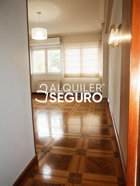 Foto c0398602-26c5-40fe-bc51-dcd36e1e9766. Location appartement avec chauffage dans Pilar Madrid