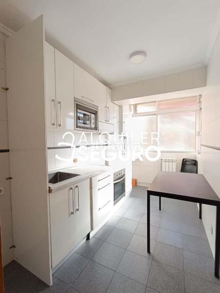 Foto d8972db5-91a1-4dec-b1d2-ae580c3c14f4. Location appartement avec chauffage dans Los Ángeles Madrid