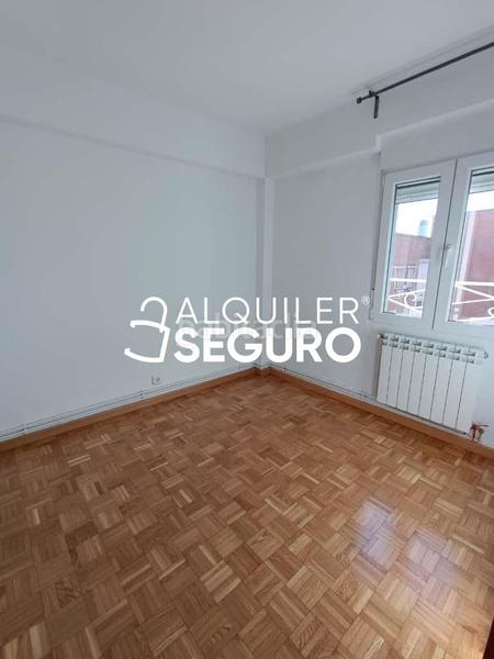 Foto a09eb666-b46b-40f0-a8f7-0f3dadda5882. Miete etagenwohnung mit heizung in Los Ángeles Madrid