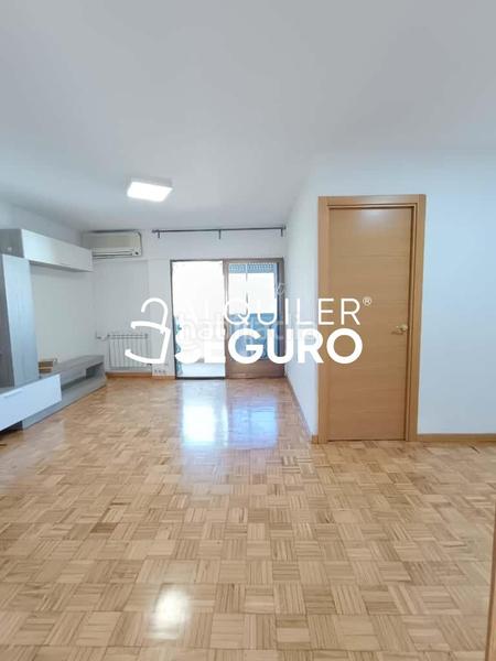 Foto b1ca634e-b8db-4d47-9ba2-c2c3a030c8ef. Miete etagenwohnung mit heizung in Los Ángeles Madrid