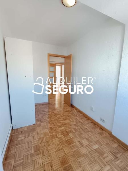 Foto 6309bb07-64a5-496e-a921-652240692803. Rent flat with heating in Los Ángeles Madrid