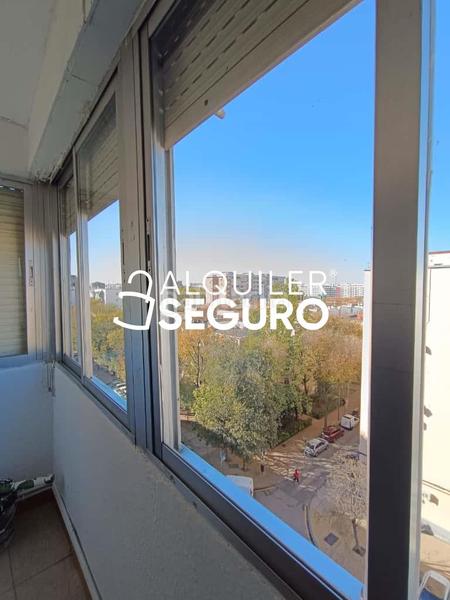 Foto ee93f4f1-ed9d-4dac-a14f-e97320f40403. Rent flat with heating in Los Ángeles Madrid