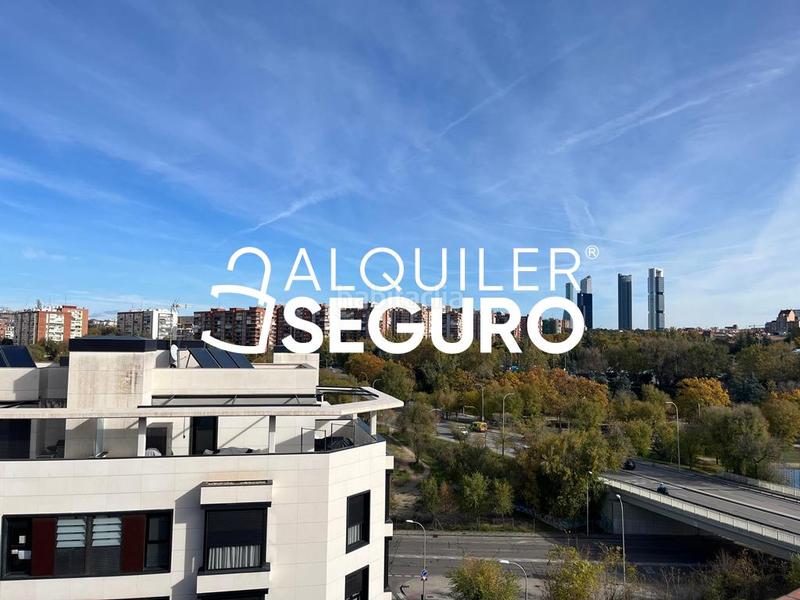 Foto 9dbf07dc-0534-4741-9453-a6759163b15d. Alquiler ático  c del valle de bergantiños en Madrid
