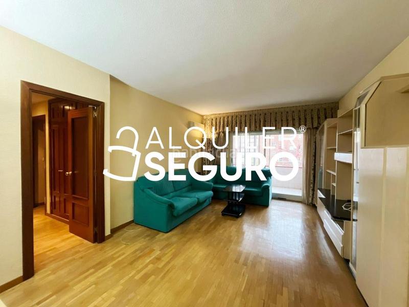 Foto e4938807-3994-469a-8622-d1e5e75bacb0. Alquiler ático  c del valle de bergantiños en Madrid