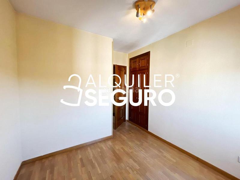 Foto 5652b162-c14c-4a13-b620-8f9f4fecbfe7. Location attique avec chauffage parking dans Valdezarza Madrid