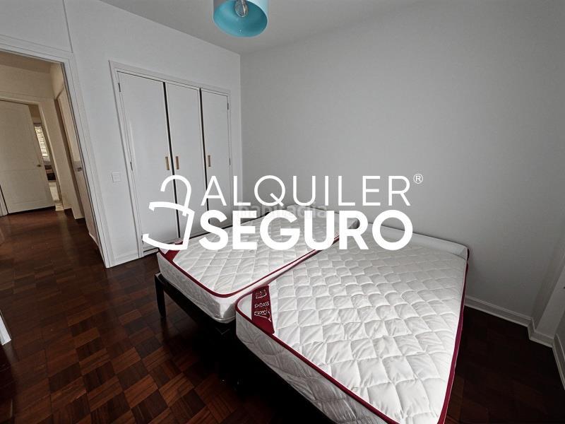 Foto b61af556-2ba1-4ec0-b0f0-cbee7895c159. Rent flat with heating in Guindalera Madrid