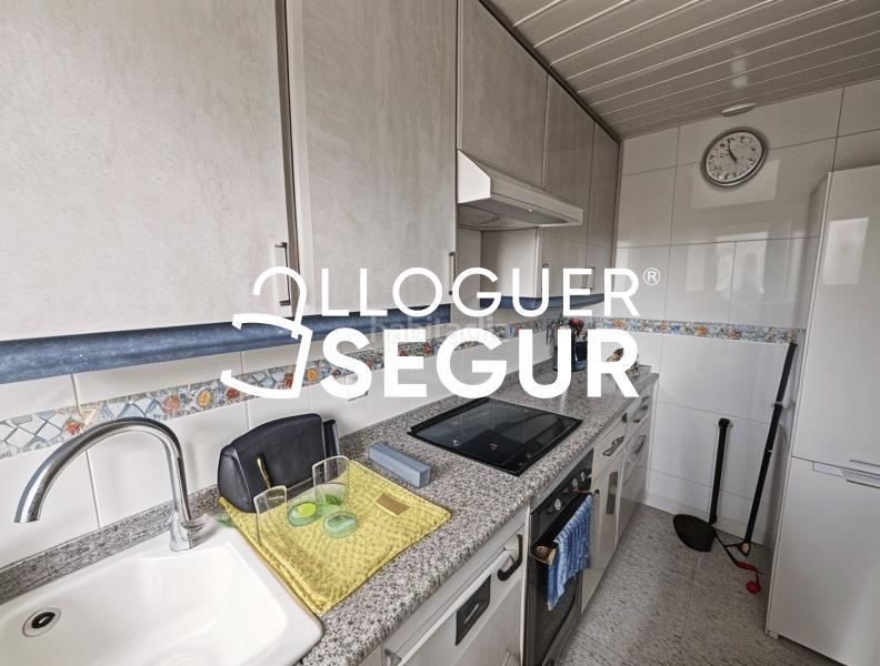 Foto 673c37ff-ddbc-43d8-871a-207c0d0a1bff. Alquiler piso  c del cavall bernat en Sant Llorenç Terrassa