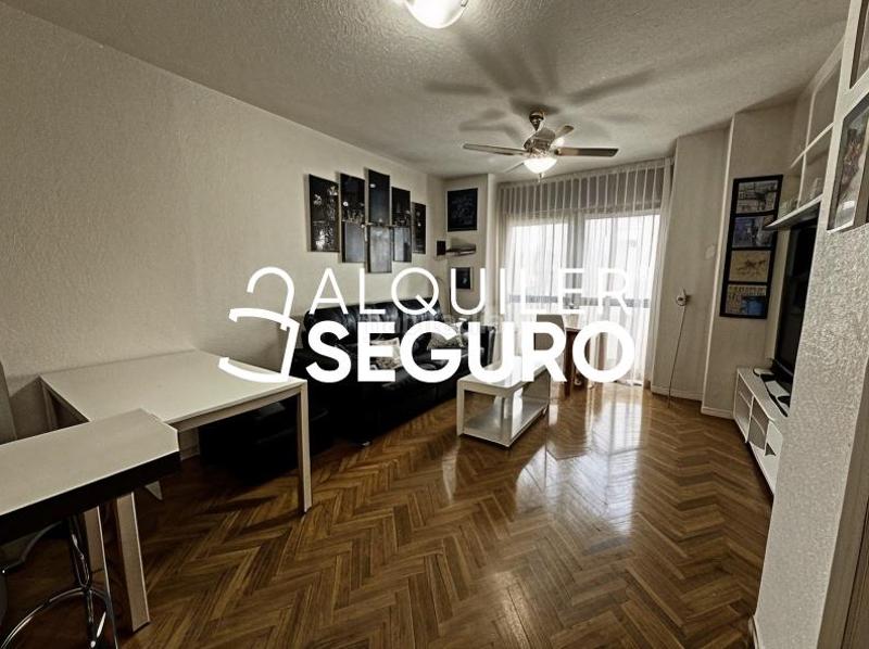 Foto 0b0600a8-88a6-4964-897d-b914353233a0. Location appartement avec chauffage parking dans San Isidro Madrid