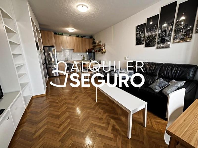 Foto 2bac34bd-e237-49ca-875a-d787b369e486. Location appartement avec chauffage parking dans San Isidro Madrid