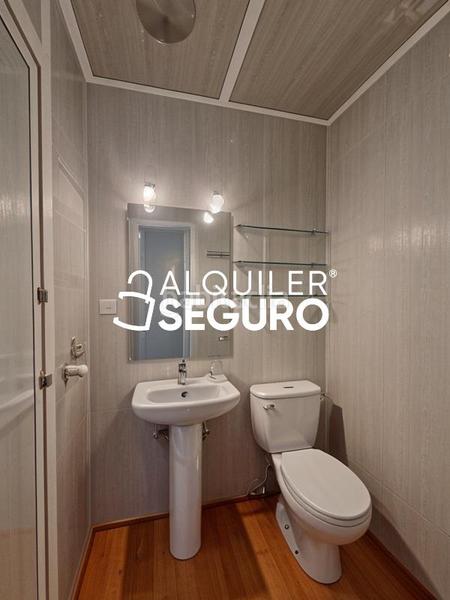 Foto a78d2645-8bf3-4d8e-b95f-9aba19d2611d. Lloguer local comercial a Carlos Ruiz Collado Villalba