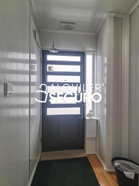 Foto 29a1e6fc-5cf3-4414-9ee0-325a40d89e34. Location local commercial dans Carlos Ruiz Collado Villalba