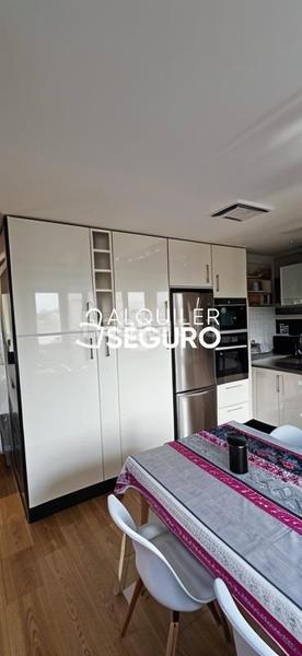 Foto 5df601c1-6c3a-420f-a67c-333a71677b98. Rent flat in Llano Gijón