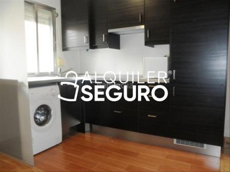 Foto 0f5dfd5f-9bde-4c63-a564-8619c0322bd0. Alquiler piso  c pinos alta en Almenara-Ventilla Madrid