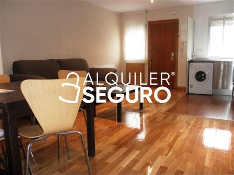 Foto 51172f1f-1094-43f8-a4e1-7d89babaf4ad. Alquiler piso  c pinos alta en Almenara-Ventilla Madrid