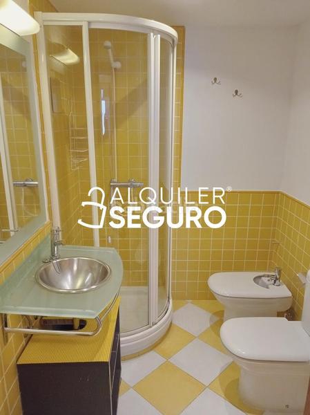 Foto b39a37b4-4a8c-4cf9-88b4-b3c67a76dbd3. Miete etagenwohnung mit heizung parking in Ciudad Jardín Madrid