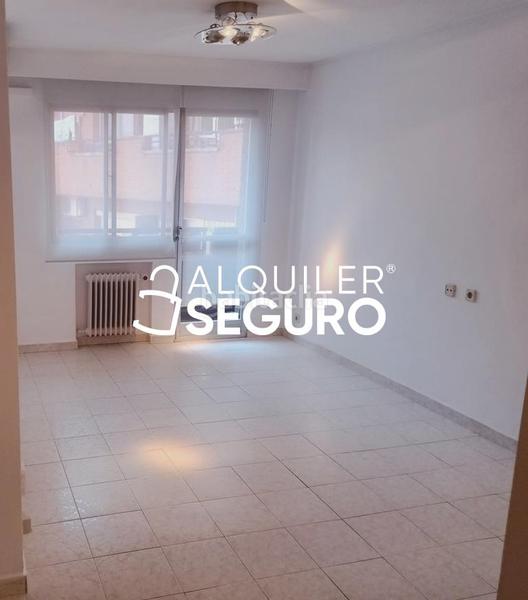 Foto ef43bdb0-ced3-4c87-a2be-bed636419818. Miete etagenwohnung mit heizung parking in Ciudad Jardín Madrid