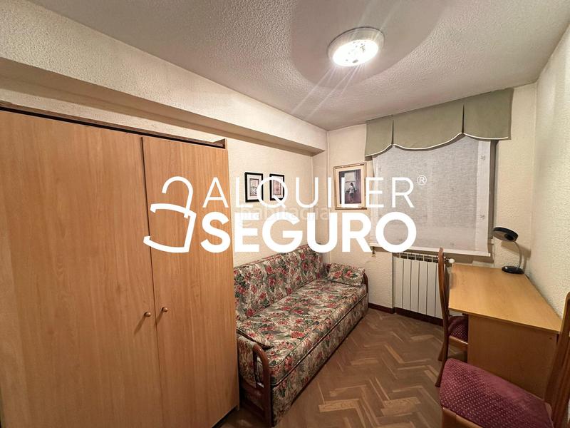 Foto 8430466f-e403-4b73-91c4-b6c1146d0005. Miete etagenwohnung mit heizung in Vinateros Madrid