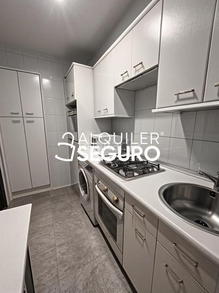 Foto 3db29987-2b9b-42d4-ab60-3de59c704cd0. Affitto appartamento con riscaldamento in Pilar Madrid