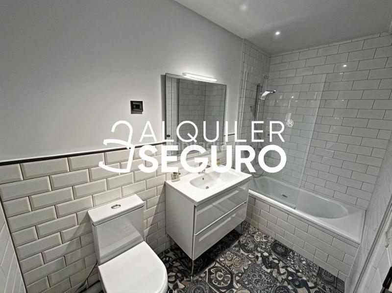 Foto 04c1c747-1a11-4c10-b7b0-10d466e3f538. Location appartement avec chauffage dans Chopera Madrid