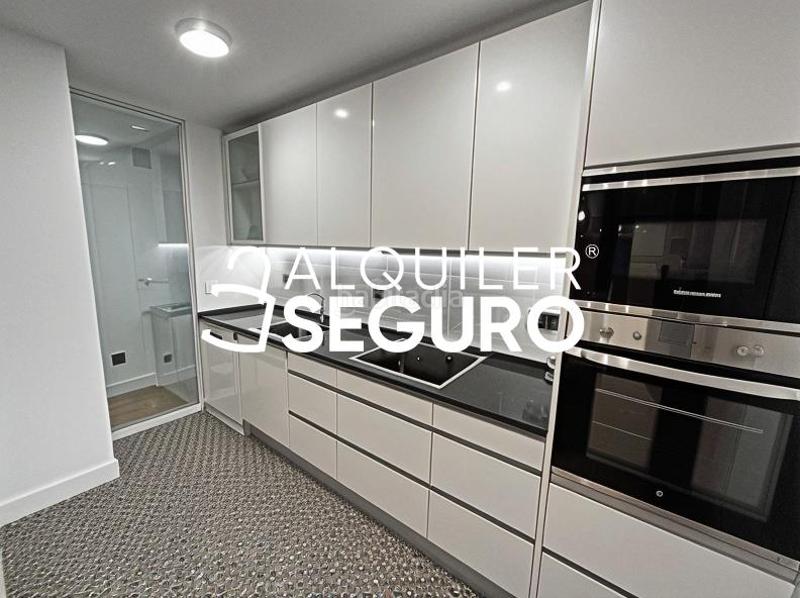Foto 676a5715-c26f-44c1-a01a-850811f1b530. Location appartement avec chauffage dans Chopera Madrid