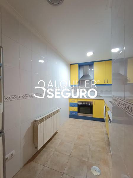 Foto bad23679-3d30-4fcd-b09a-8e81190a971b. Affitto appartamento con riscaldamento parcheggio piscina in Seseña