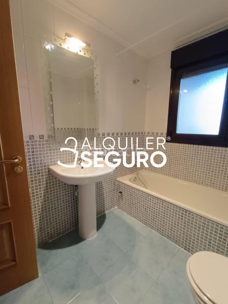 Foto eb01da51-0e12-42f0-96e6-488562f427ef. Affitto appartamento con riscaldamento parcheggio piscina in Seseña