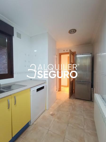 Foto 9ddaf7fb-a8a4-48d5-8b00-4410f1942aad. Location appartement avec chauffage parking piscine dans Seseña