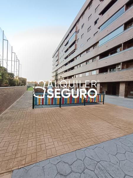 Foto d0bc283d-407f-43f2-b063-bad4f0a3582e. Location appartement avec chauffage parking piscine dans Seseña