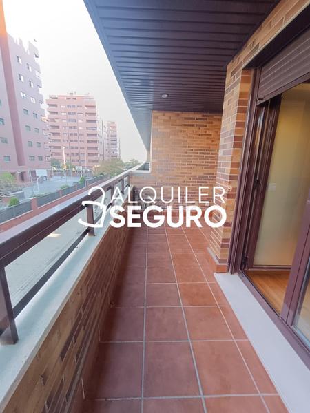 Foto 2c30189a-c50e-4590-8770-0be335e9f281. Rent flat with heating parking pool in El Quiñón Seseña