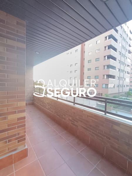 Foto 30b922bf-79b0-4b06-a107-39731e9733d2. Rent flat with heating parking pool in El Quiñón Seseña