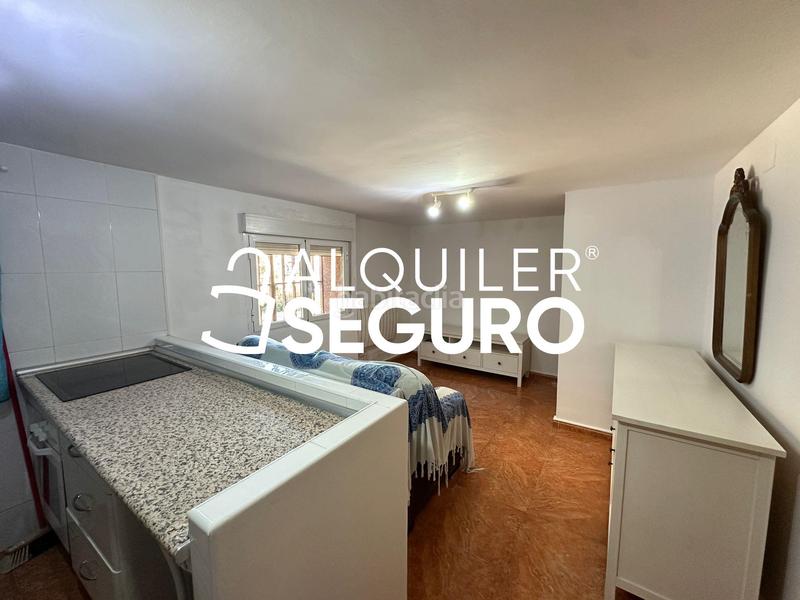 Foto 6914e5b1-4451-42e2-a3c0-3249e3b7b481. Rent flat with heating in Simancas Madrid