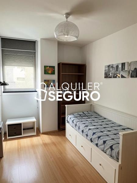 Foto 256bac9c-f5b7-4779-9396-e5cc042b82e2. Rent flat with heating parking in Soto de Henares Torrejón de Ardoz