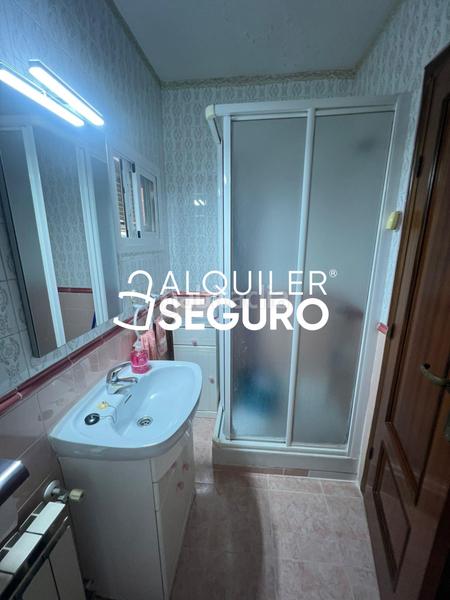 Foto cd8b0358-af4a-43d2-bd5b-1aab12dd5d6b. Alquiler piso  c encomienda de palacios en Marroquina Madrid