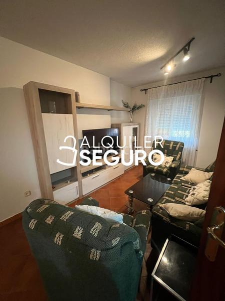 Foto 70e2989c-5831-4bc8-ba07-f91405c4b9a1. Rent flat with heating in Marroquina Madrid