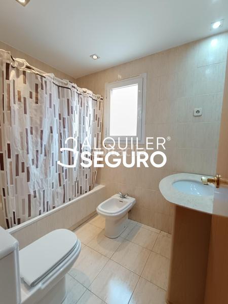 Foto 9fba506a-5741-4a50-8fa5-e5021c5d8110. Alquiler piso  av. de carmen martín gaite en Leganés norte Leganés