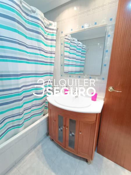 Foto c35c2440-c502-462f-9872-258a46610929. Rent flat with heating parking in Leganés norte Leganés