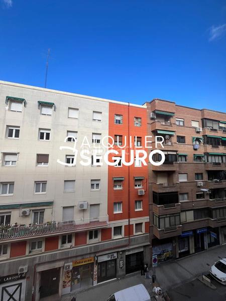 Foto 2bb8fb72-3f55-4857-a9ee-cceab2a2a66e. Rent flat with heating in Chopera Madrid