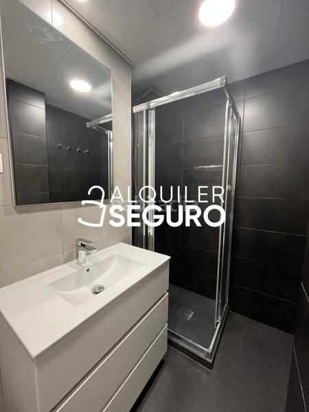 Foto 5d840e2e-72d9-448b-a693-b479c924dda7. Rent flat with heating in Chopera Madrid