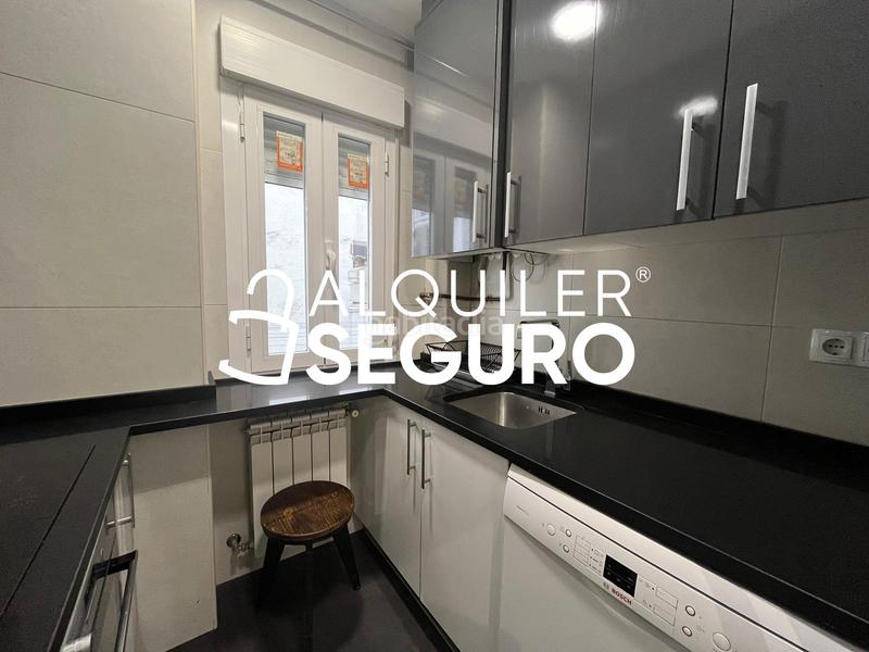 Foto 8cd289ca-f3f5-4d27-bd5a-17f40909b296. Rent flat with heating in Chopera Madrid