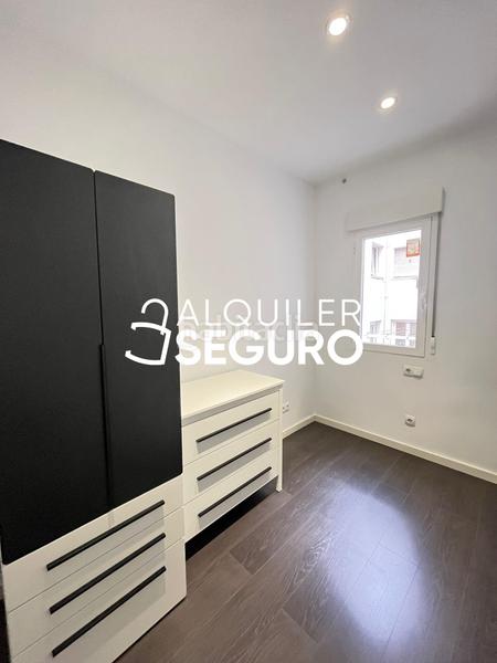 Foto e48d6d18-f32c-43d4-96a8-553e53bbe10b. Rent flat with heating in Chopera Madrid