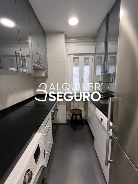 Foto e6e6868c-4ed0-4841-b174-b737fcad2ed2. Rent flat with heating in Chopera Madrid