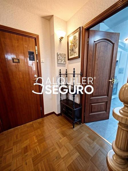Foto d8346b55-cf6f-42b0-a345-8c4439bb4f4c. Alquiler piso  c de ginzo de límia en Pilar Madrid