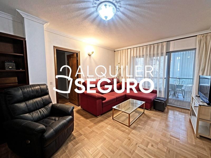 Foto 430b0f50-0b40-4412-b889-010f9010c643. Location appartement avec chauffage parking dans Pilar Madrid