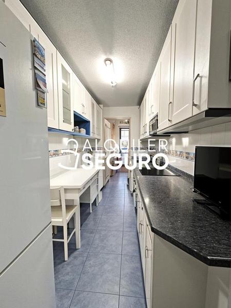 Foto 98cf5cee-c6bf-4cea-87a2-669f1e03024e. Location appartement avec chauffage parking dans Pilar Madrid